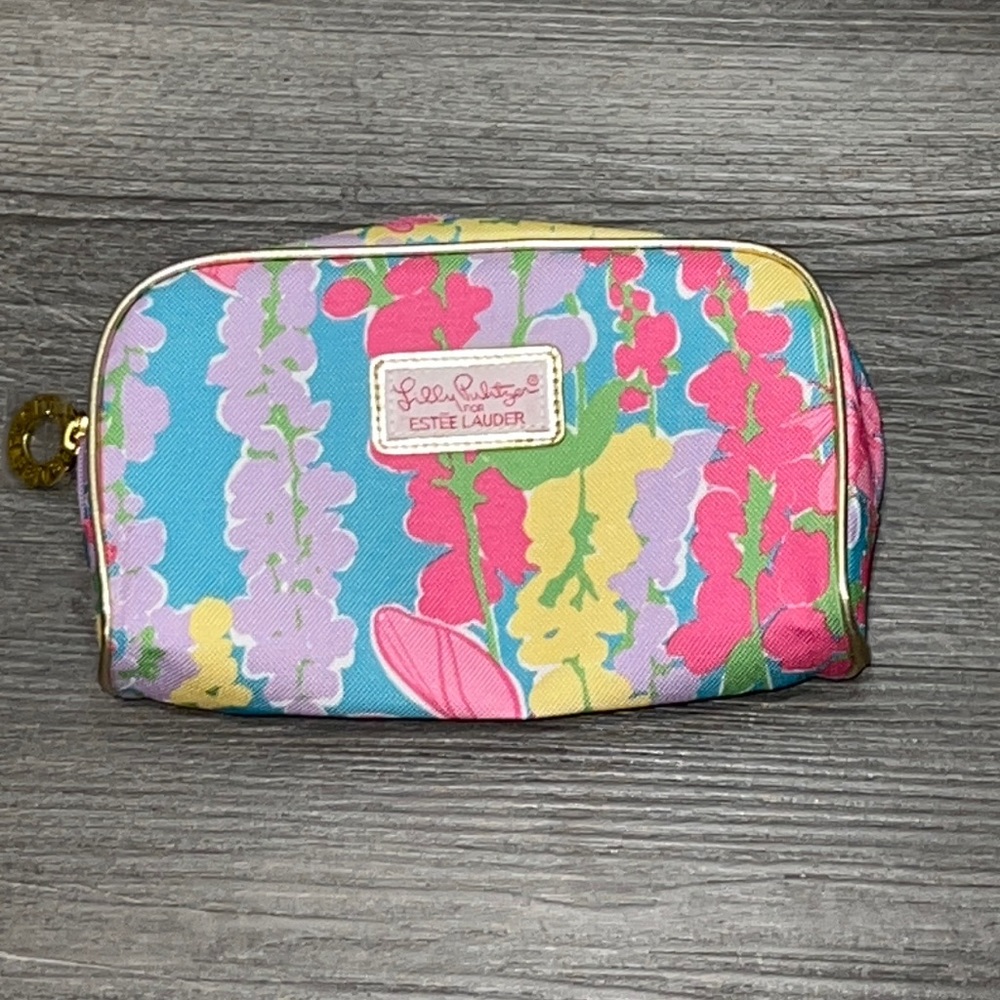 NWOT-Lilly Pulitzer/Estee Lauder zippered pouch - Picture 3 of 6